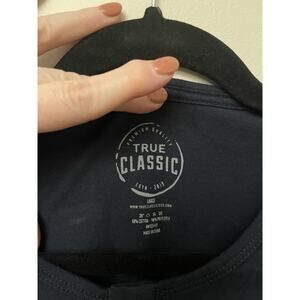 True Classic Men's Henley Long Sleeve Knit T-Shirt Navy Button Accent Size L